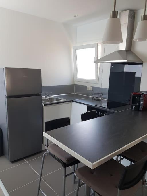 Coquet Et Confortable Appartement T2 Роняк Екстериор снимка
